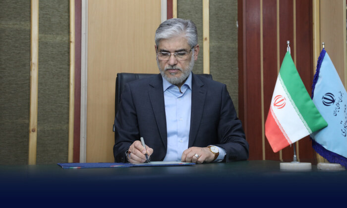 کشور نیازمند حکمرانی علمی و مدیریت فروتنانه است