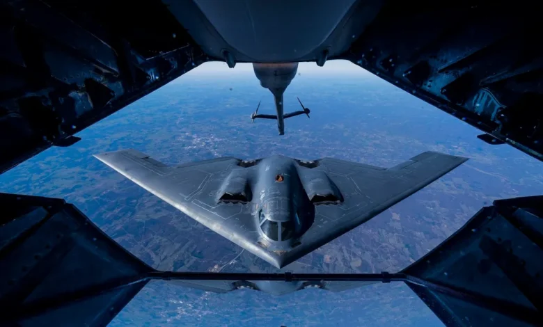 بمب‌افکن B-2