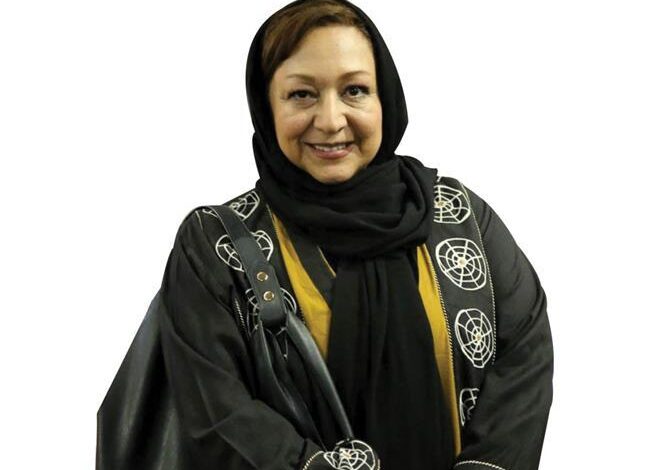 مریم سعادت کیست؟