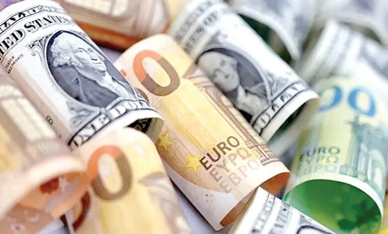 نرخ ارز در بازارهای مختلف 24 مهرماه/ دلار و یورو چند؟
