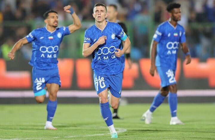 گزارش زنده؛ چادرملو اردکان ۰ _ استقلال ۰