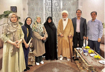 نامه سرگشاده جشنواره عمار به کروبی: برای اینکه بدانی در انتهابات88 تقلب نشدف فیلم نادر طالبزاده را ببین