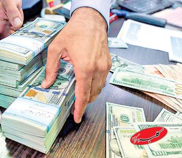 قیمت دلار، یورو و سایر ارزها امروز ۴ آذر/ دلار بالا پرید