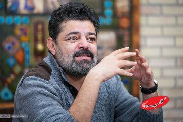 کارگردان سینما و دخترش تراکت پخش‌کن شدند!