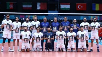 ادای احترام ملیپوشان والیبال به صابر کاظمی + عکس