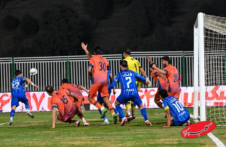 مهر تایید فدراسیون فوتبال بر تصمیمات داوری استقلال مقابل پادیاب