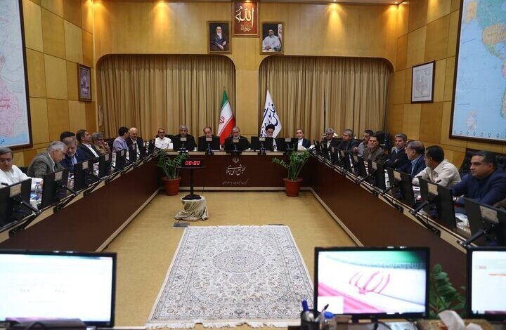 نشست اضطراری کمیسیون امنیت ملی با عراقچی