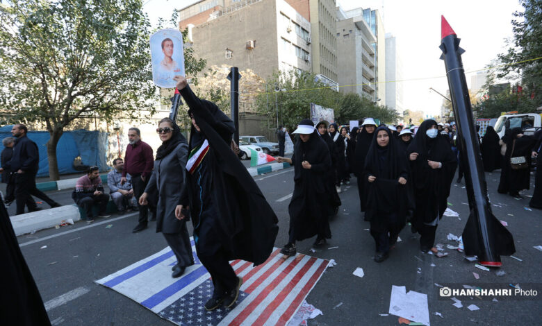 راهپیمایی یوم‌الله 13 آبان در تهران