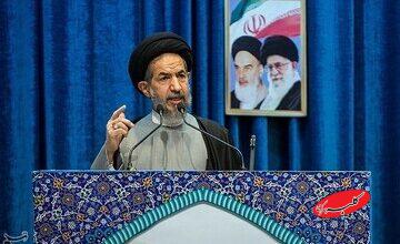 راهکارهای امام جمعه تهران برای مقابله با آلودگی هوا/ همه باید رئیس جمهور و دولت را یاری کنیم