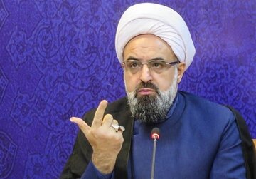 مدیر ستاد امر به معروف: پزشکی بحث تأثیر اشعه چشم بر بی‌حجابی را تایید کرده است!