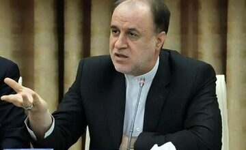 پاسخ حاجی بابایی به یک تذکر: مجلس موافق حذف شرکت‌های حجمی و واسطه‌ای است/پرداختی‌ها باید مستقیم به نیروهای مستقر در دستگاه اجرایی باشد