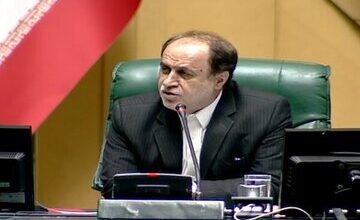 حاجی‌بابایی: ملت ایران در برابر زیاده‌خواهی‌ها می‌ایستد/ مردم مصمم به مبارزه با آمریکا هستند