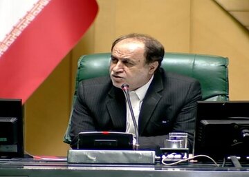 حاجیبابایی: ملت ایران در برابر زیادهخواهیها میایستد/ مردم مصمم به مبارزه با آمریکا هستند