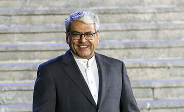 دولت چهاردهم به دنبال پیوند دانشگاه و حکمرانی / دبیر هیات دولت: از ظرفیت علمی دانشگاه آزاد در تصمیم‌سازی‌ها استفاده می‌کنیم