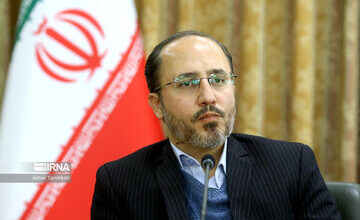 حمله تند رئیس شورای اطلاع رسانی دولت رئیسی به رسانه‌ها ؛ این آشفتگی باید بازنگری شود