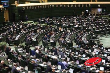 کاتب: مجلس دوازدهم بخشی از مطالبات اصلی ملت را به فراموشی سپرده/ آصفری: خود مجلس باید دیانت و سلامت رفتاری خود را حفظ کند