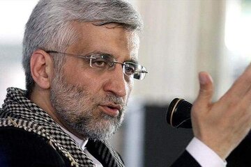 کنایه تند سعید جلیلی به بحث مذاکره مجدد/  ارتجاع آن است که با کسانی مذاکره کنیم که وسط گفت‌وگو به ما موشک می‌زنند