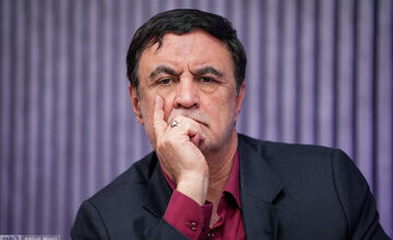 فعال سیاسی اصولگرا: برخی برای اینکه خودشان را آزادیخواه نشان دهند مرتب میگویند باید فیلترینگ رفع شود/شاید مسئولان دلایل منطقی تری داشته باشند!