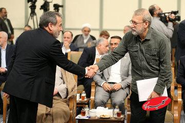 واکنش عراقچی به اظهارات لاریجانی درباره پیام تهدیدآمیز آمریکا/ مذاکره غیر مستقیم با آمریکا در دستورکار است؟