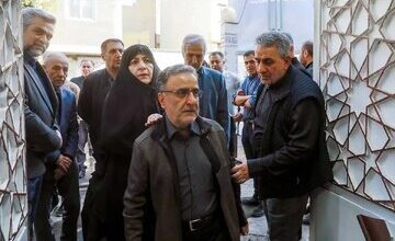 تاجزاده به زندان برگشت + توضیحات فخرالسادات محتشمی پور در فضای مجازی