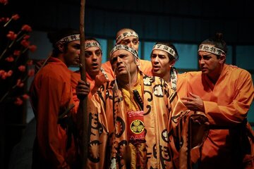 کارگردان «مادر کیو»: پذیرفتند که برای دو شخصیت زن به طور کامل از کلاهگیس استفاده کنیم