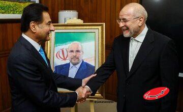 رییس مجلس ملی پاکستان تابلویی از تصویر قالیباف را به او هدیه داد + عکس