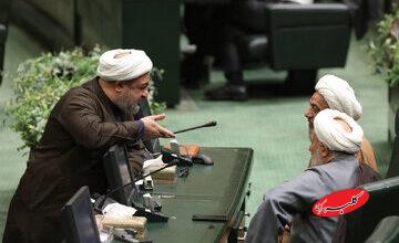 رسایی،سرشاخ با اشخاص یا بازیکن یارکوب برای دولتی‌ها/ پشت پرده حملات نماینده سوپرانقلابی به معاون اول دولت/ در لیست رسایی بعد از ظریف نوبت عارف شده؟