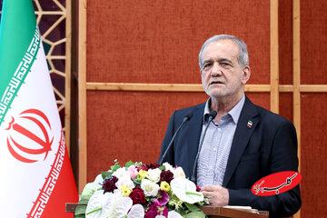 پزشکیان: اگر مردم وارد میدان شوند، بهترینها را خواهند ساخت / نگاه دولت وفاق ملی به مدرسه تنها نگاه سازهای نیست