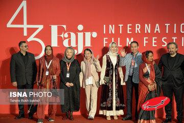 افتتاحیه چهلوسومین جشنواره جهانی فیلم فجر/ خارجیهایی که به شیراز آمدند/ گزارش تصویری