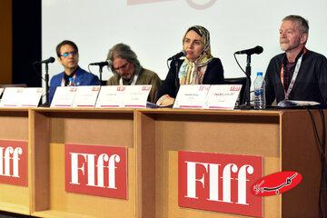 شبی برای آندری تارکوفسکی و پدرش، آرسنی/ صدا در مرکز سینمای تارکوفسکی است