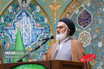 امام جمعه قم شایعه ارسال پیام به آمریکا را تکذیب کرد / همانطور که رهبری فرمودند، آمریکا شایستگی مذاکره با ایران را ندارد