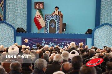 امام جمعه کرج:  تأمین امنیت آبراه‌های دریایی بر عهده نیروی دریایی است/ ملت ایران در این جنگ پاسخ کوبنده‌ای به دشمن داد