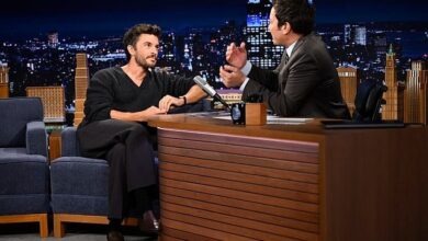 جاناتان بیلی در برنامه تونایت شو با جیمی فلن