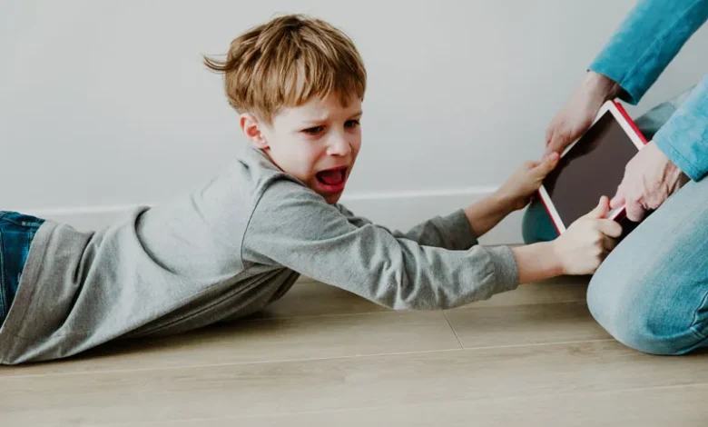 اعتیاد به موبایل