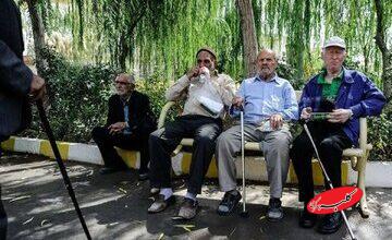 هزینه بیمه تکمیلی بازنشستگان ۱۱۹ درصد افزایش یافت/ پشت بازنشستگان را خالی کردند