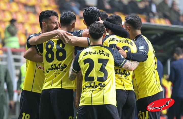 دیدار معوقه سپاهان مقابل استقلال ۱۱ دی در نقش جهان