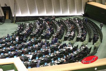 نماینده رشت: نمایندگان موظف به ارائه اطلاعات دقیق به مردم هستند/ پاسخ قالیباف: اخبار ساعت ۱۴ صدا و سیما را ملاحظه فرمایید