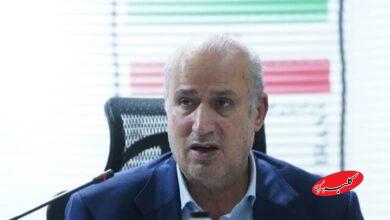 تاج: اگر شعار نژادپرستانه سر داده شود داور بازی را متوقف میکند