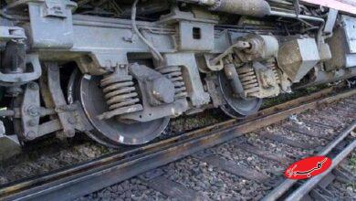 ویدیو| خطر از بیخ گوش مردم گذشت؛ خروج قطار از ریل در هشتگرد!