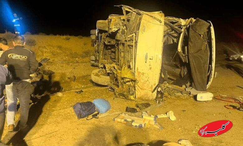 تصادف مرگبار در محور اصفهان- تهران؛ ۱۳ نفر کشته شدند +عکس اجساد