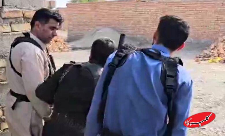 ورود پلیس به مقر تروریست ها