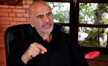 فرشاد مومنی، اقتصاددان در بیمارستان بستری شد