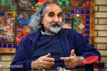 تقی آزادارمکی: طبقه متوسط آسیبدیده نمیتواند بحرانها را مدیریت کند