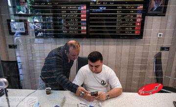 پشت پرده رکوردهای اخیر طلا و سکه در بازار/ این سه عامل، قیمت‌ها را زیر و رو کرد