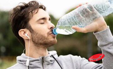 نوشیدن بیش از حد آب چه عوارضی برای بدن دارد؟