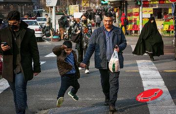 نرخ رشد اقتصاد نیمه اول امسال بدون نفت منفی ۰.۵ درصد شد / با نفت؛ ۰.۱ درصد