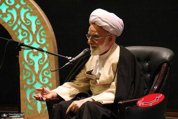 نماینده ولیفقیه در استان مرکزی: نسلهایی که امام را درک کردهاند در حال عبورند؛ باید اندیشه او را برای آینده بازخوانی کنیم