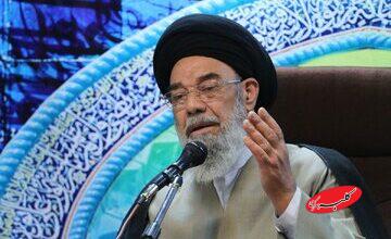 امام جمعه اصفهان: زن و مرد در اسلام از نظر انسانیت مساویاند/ در غرب با زن مثل کالا رفتار میشود/ حجاب بهترین عامل برای محفوظ ماندن از آزار است