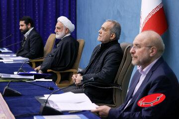 اظهارات عجیب دولتی ها درباره مصوبه ۳۲ بندی شورای عالی فضای مجازی/ قائم پناه: از دبیر شورای عالی فضای مجازی بپرسید/ حضرتی: منتشر شده است!