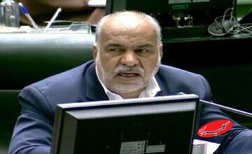 کنایه صباغیان به صدا و سیما؛ برای صحبت 5 دقیقه ای نماینده برنامه طنز می سازید اما برای تبیین قانون اساسی چه کرده اید؟